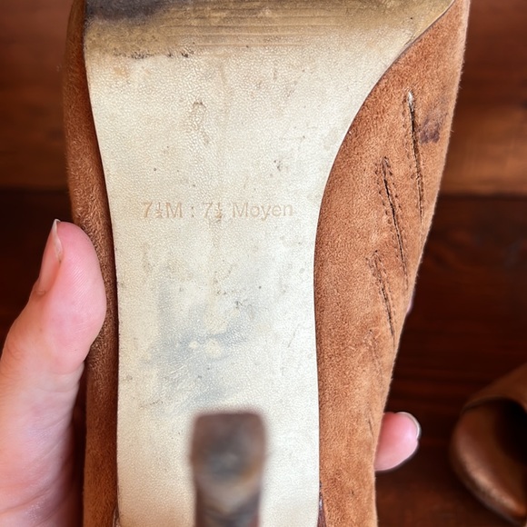 Guess by Marciano Brown Suede Booties, Open Toe. Size 7.5 - Picture 4 of 5